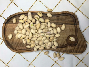 Сурские гренки Сметана с луком (100 гр): Фисташка натуральная жар/сол