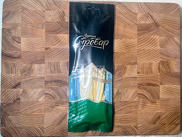 Сыр 60 гр ГОРНЫЙ СЫРОВАР (Нити копчёные) в Клину
