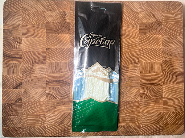 Сыр 60 гр ГОРНЫЙ СЫРОВАР (Паутинка белая с укропом и чесноком) в Клину